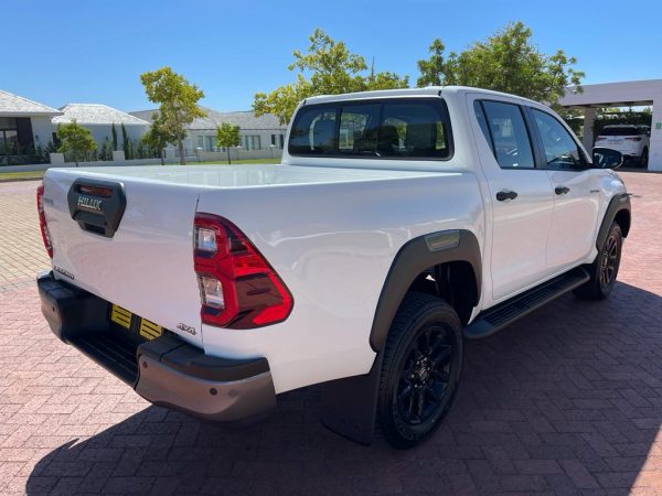 2022 Toyota Hilux 2.8 GD6 Legend DC Auto 4x4 - WILLMOTORS